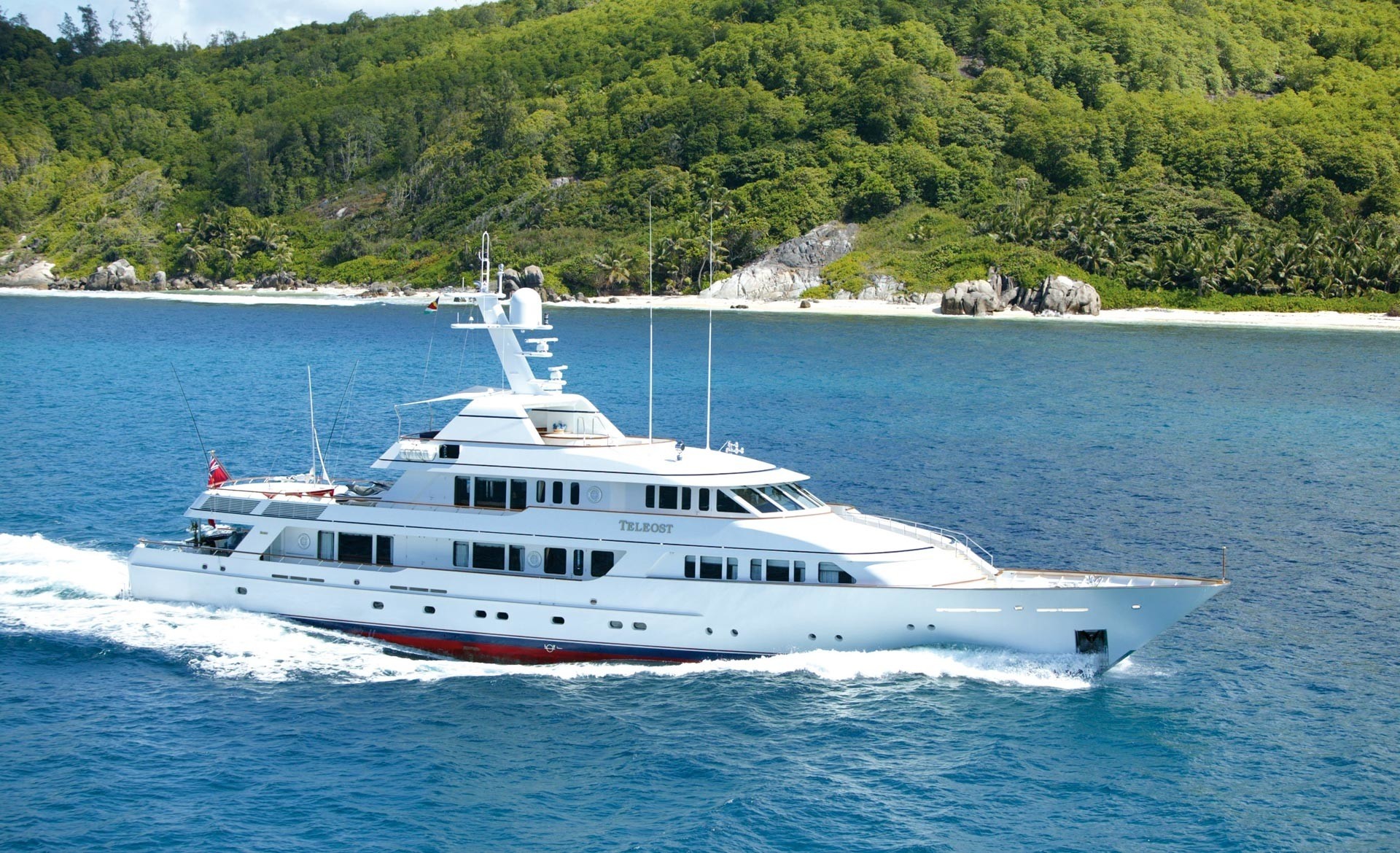 Yacht TELEOST, Feadship | CHARTERWORLD Luxury Superyacht Charters